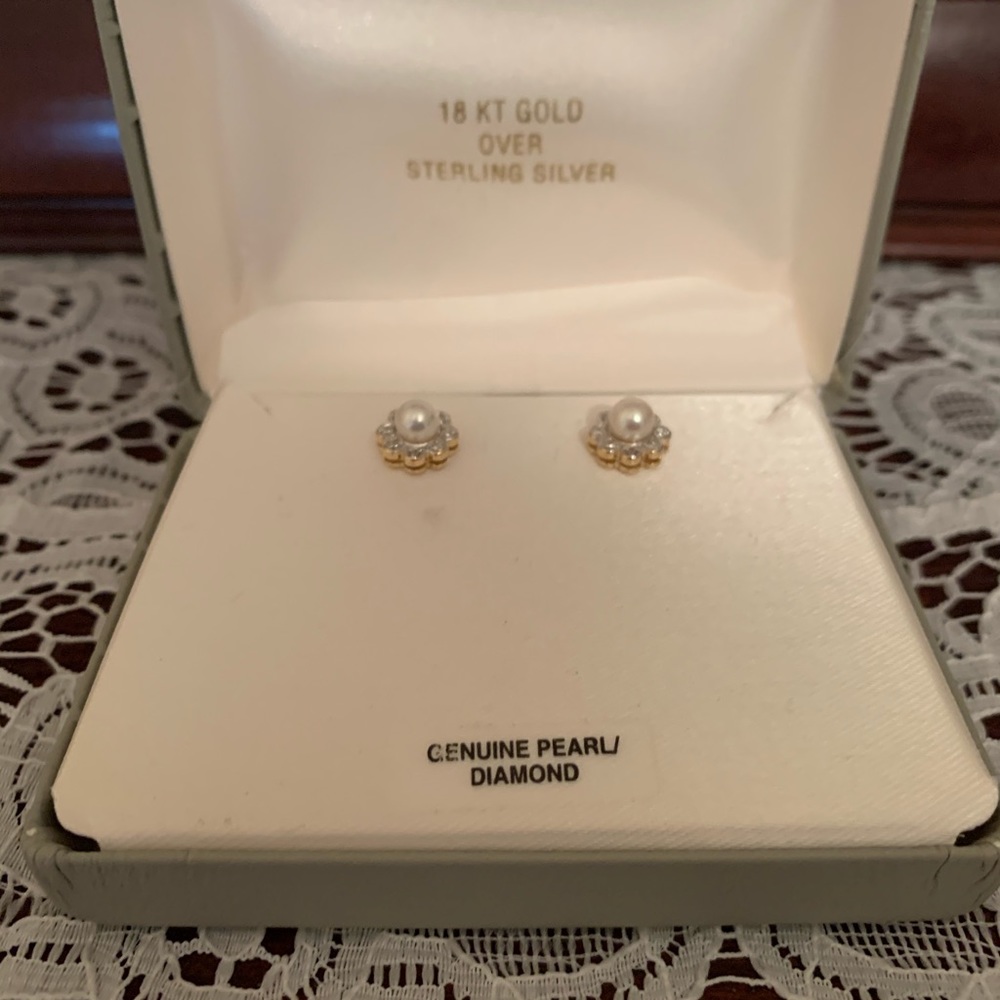 COPY - Beautiful 18 KT Gold Earrings